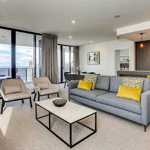 Qube Broadbeach **** Голд-Кост